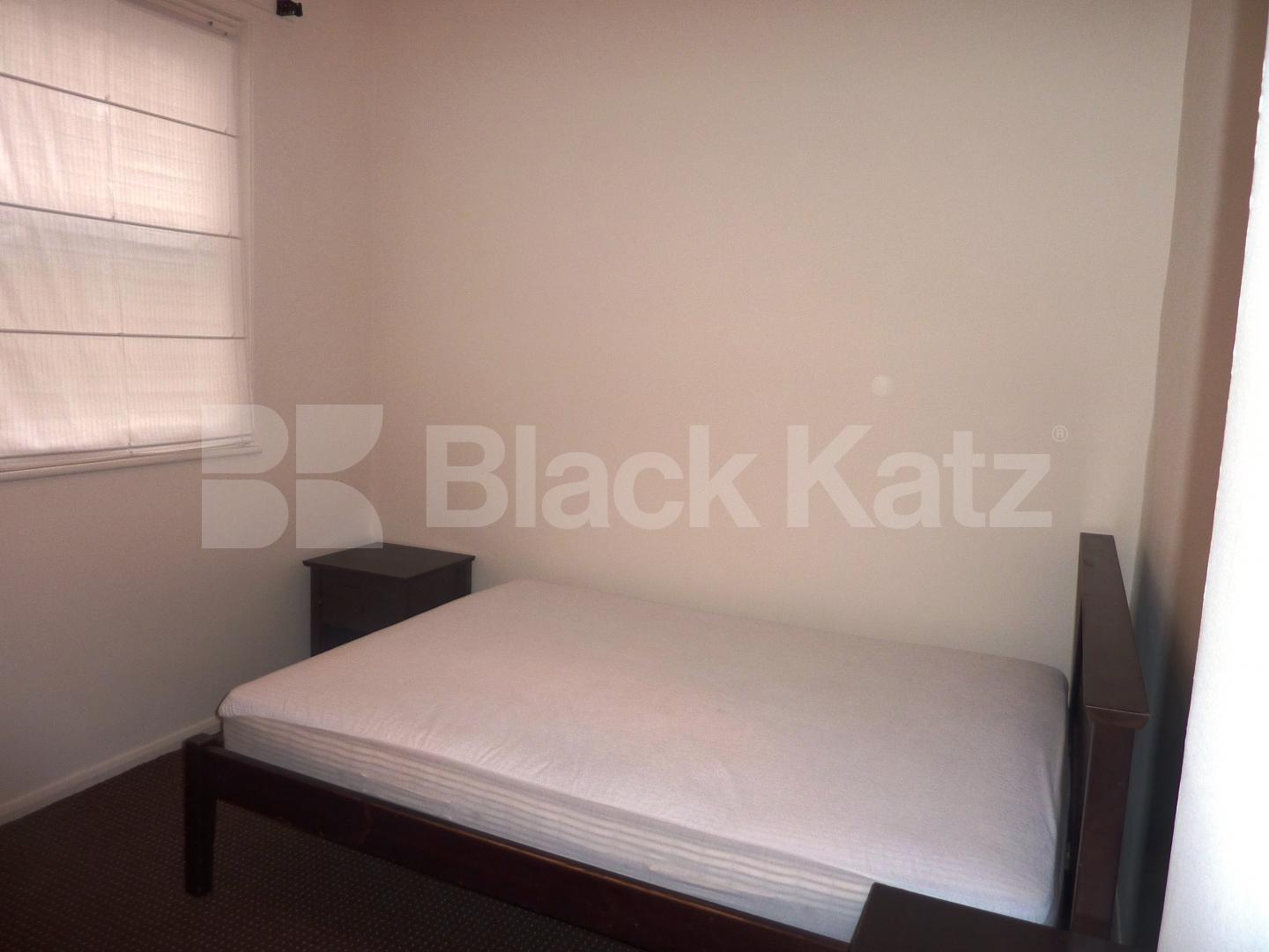 			MUST SEE!!, 1 Bedroom, 1 bath, 1 reception Flat			 Pembridge Gardens, NOTTING HILL